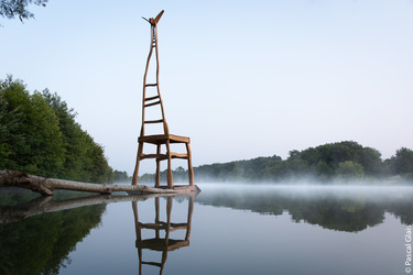 La chaise du poète oeuvre de Xavier et Thibaut Rijs